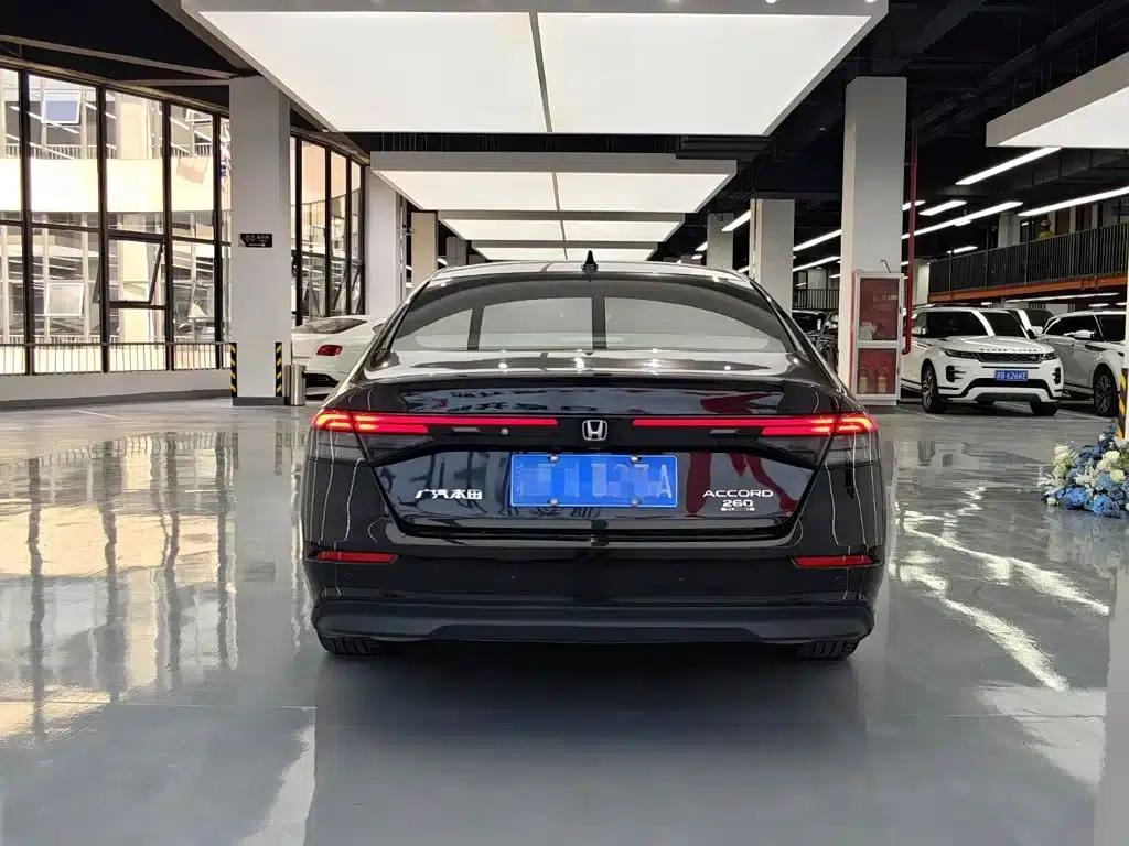 2024 Honda Accord 260TURBO Luxury Edition — миниатюра 15