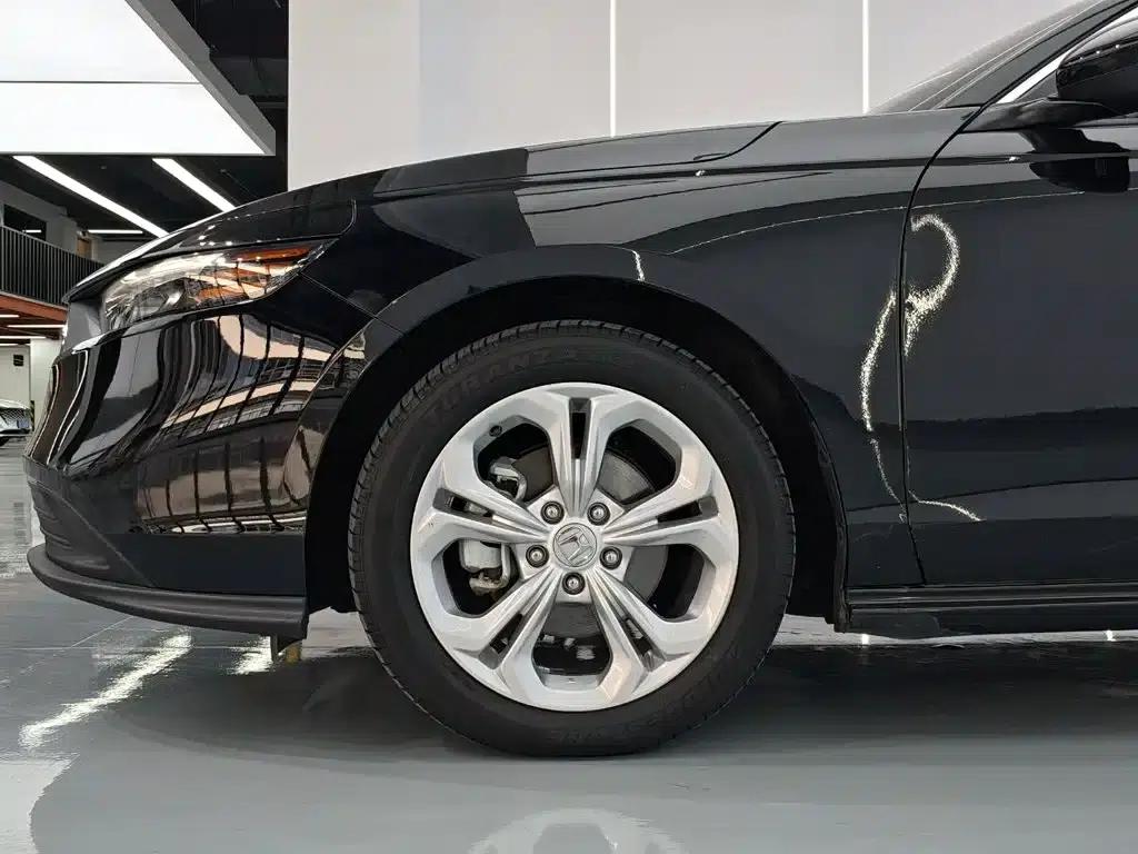 2024 Honda Accord 260TURBO Luxury Edition — миниатюра 18