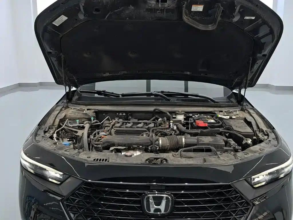 2024 Honda Accord 260TURBO Luxury Edition — миниатюра 20