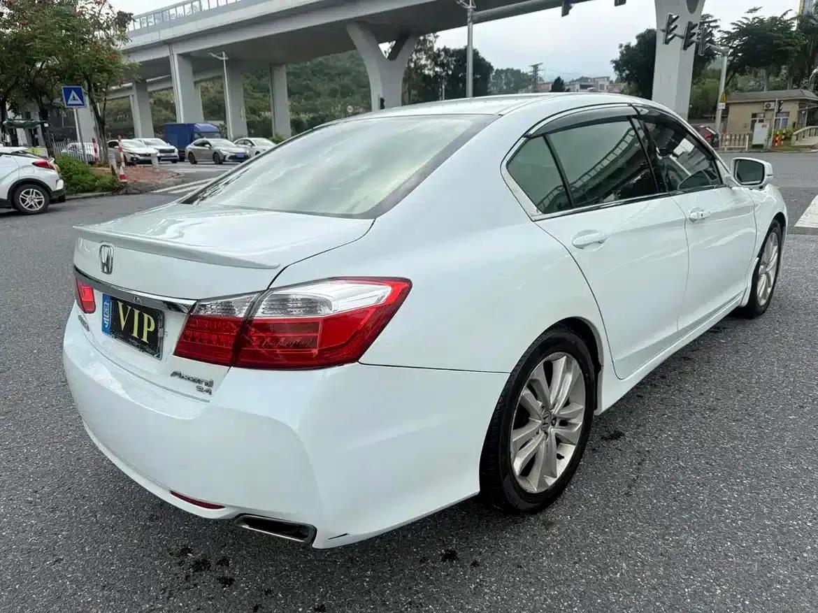 2014 Honda Accord 2.4L EX Luxury Edition — миниатюра 5