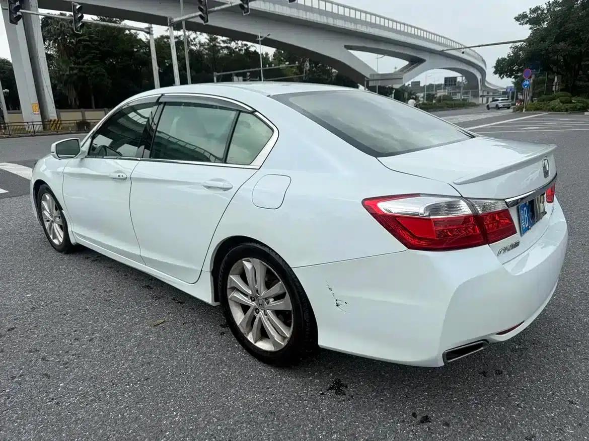 2014 Honda Accord 2.4L EX Luxury Edition — миниатюра 7