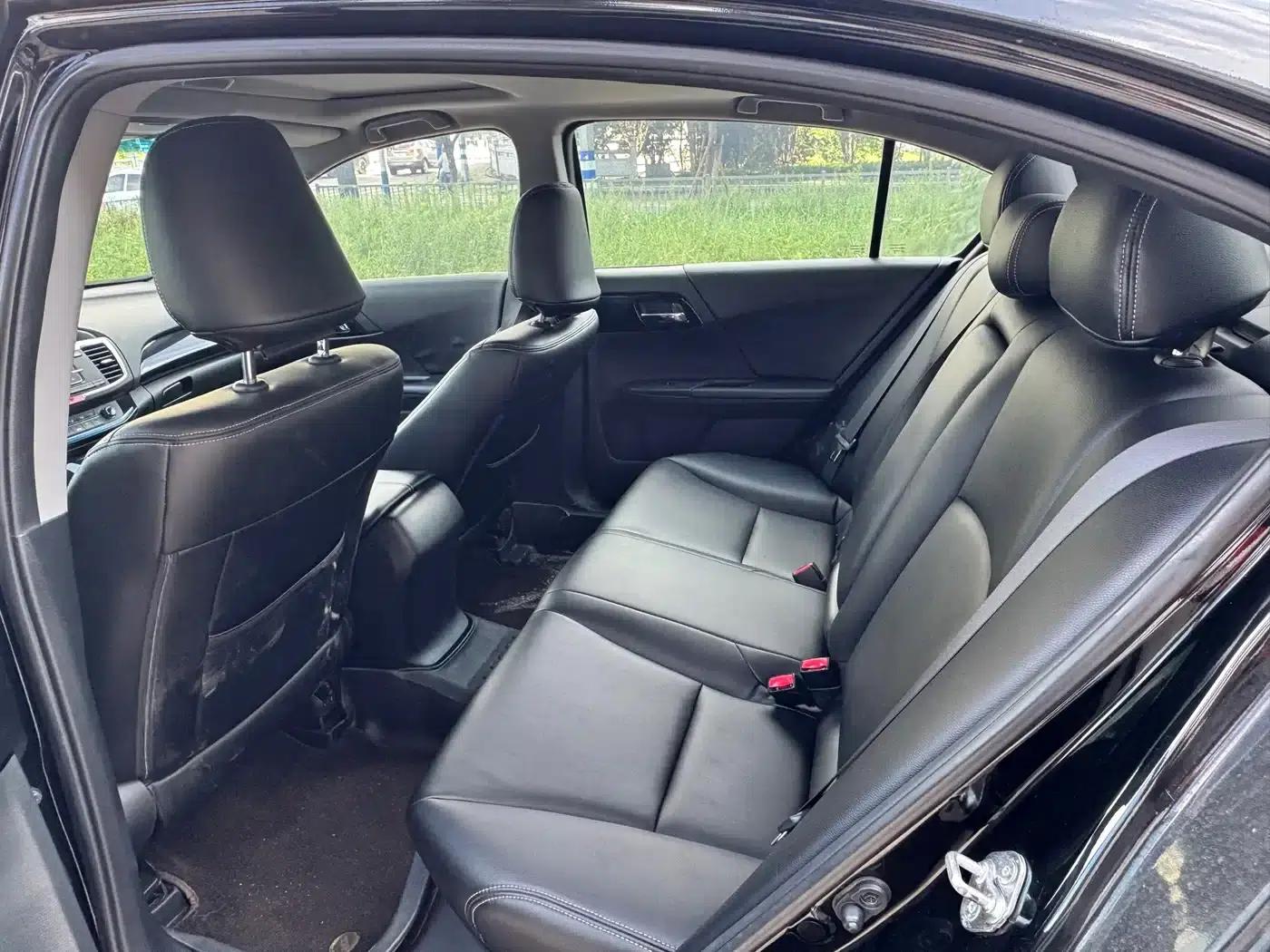 2016 Honda Accord 2.0L Comfort Edition — миниатюра 6