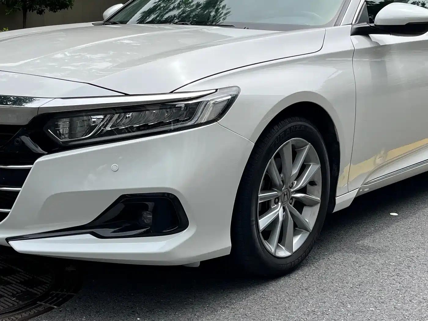 2022 Honda Accord 260TURBO Luxury Edition — миниатюра 8