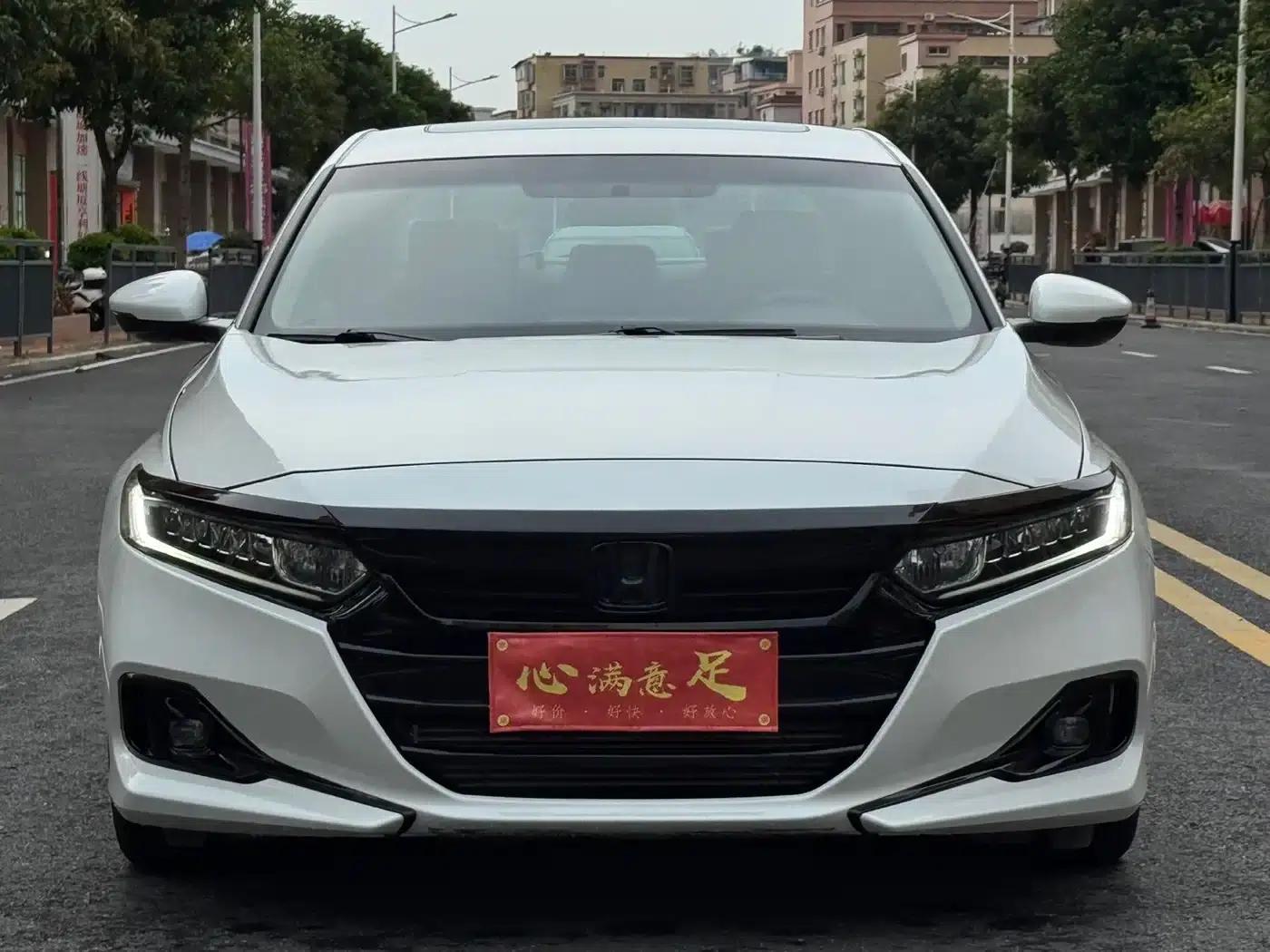 2022 Honda Accord 260TURBO Luxury Edition — миниатюра 2