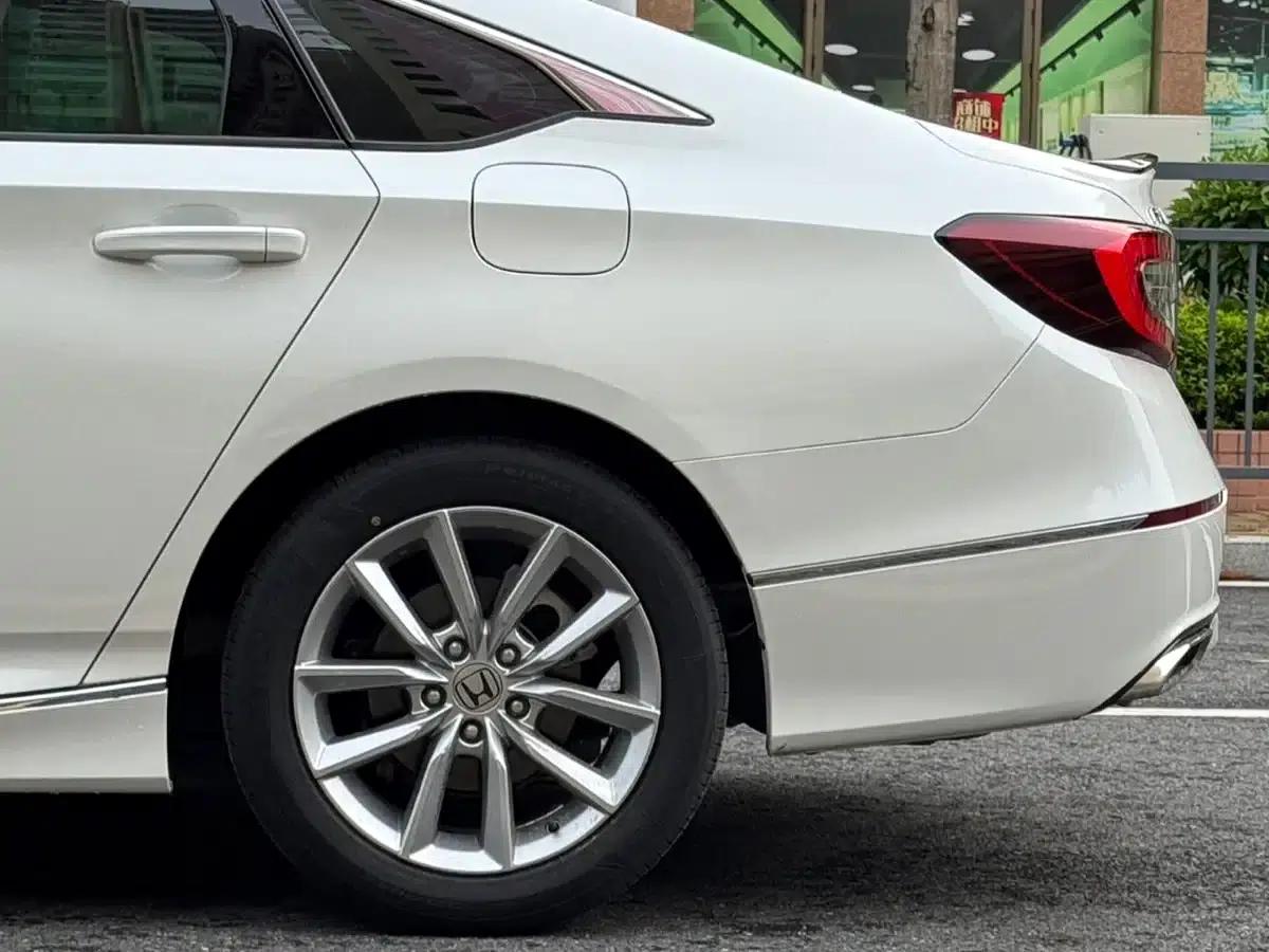 2022 Honda Accord 260TURBO Luxury Edition — миниатюра 21