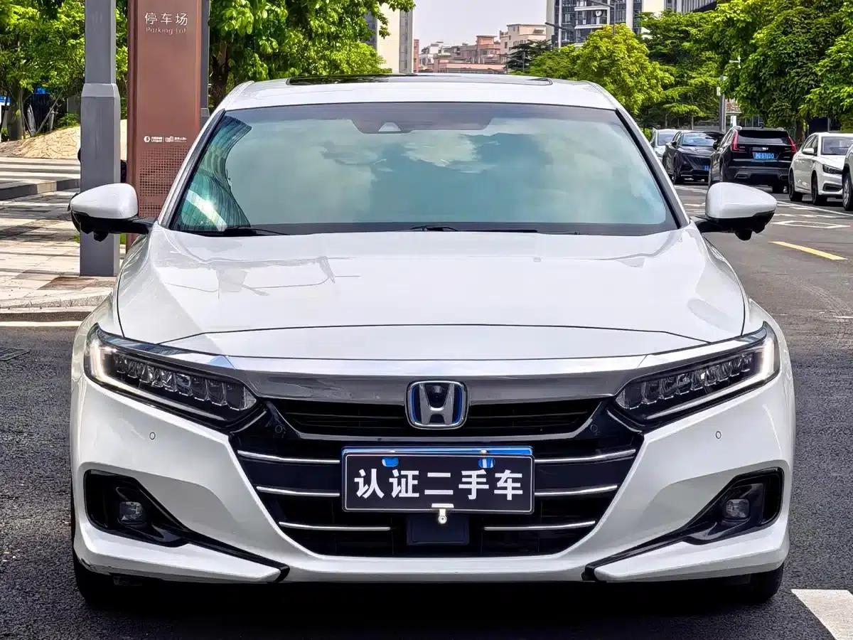 2022 Honda Accord Hybrid 2.0L Phantom Night Edition — миниатюра 2