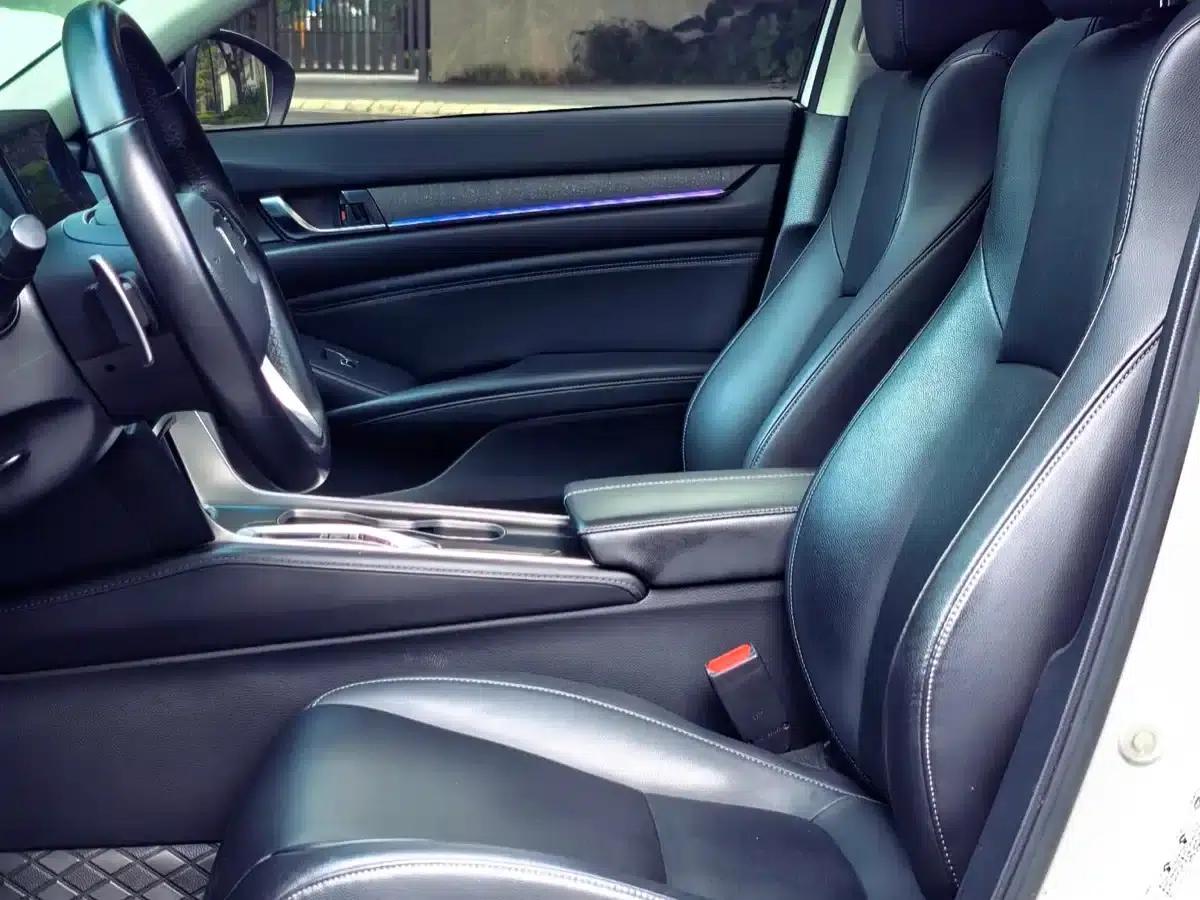 2022 Honda Accord Hybrid 2.0L Phantom Night Edition — миниатюра 12