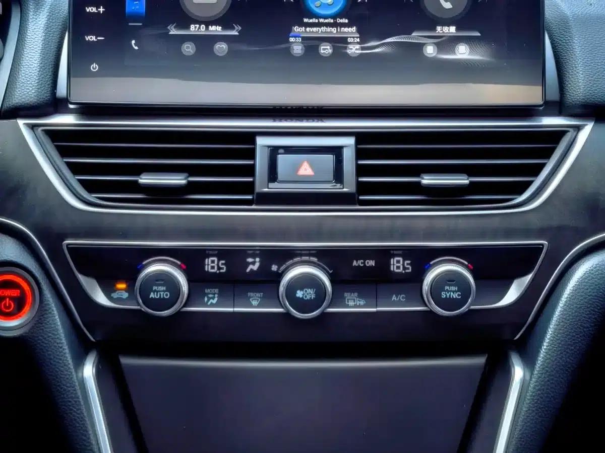 2022 Honda Accord Hybrid 2.0L Phantom Night Edition — миниатюра 19