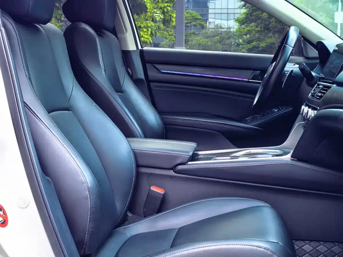 2022 Honda Accord Hybrid 2.0L Phantom Night Edition — миниатюра 22