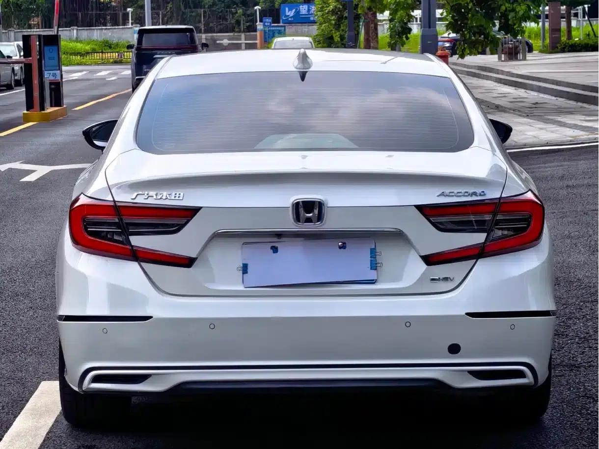 2022 Honda Accord Hybrid 2.0L Phantom Night Edition — миниатюра 5
