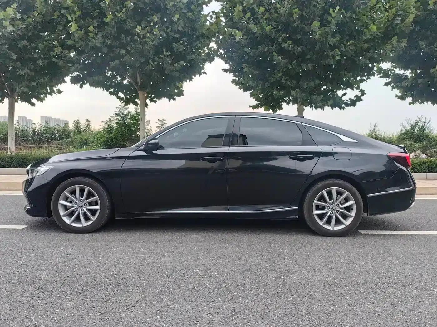 2022 Honda Accord 260TURBO Luxury Edition — миниатюра 8