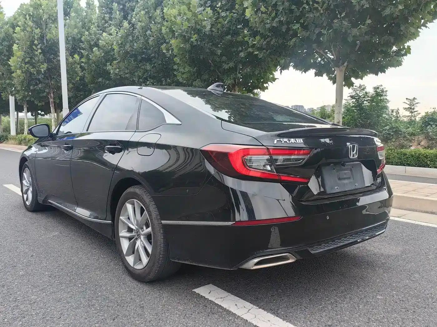 2022 Honda Accord 260TURBO Luxury Edition — миниатюра 9