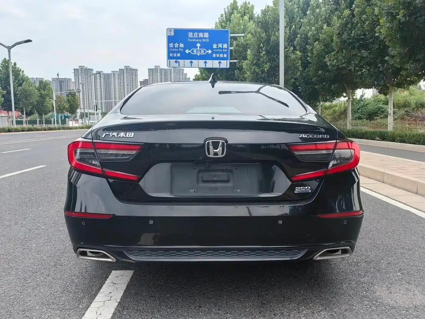 2022 Honda Accord 260TURBO Luxury Edition — миниатюра 10