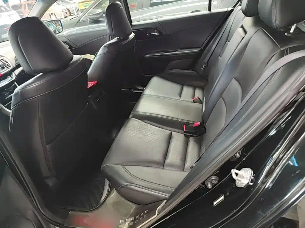 Accord 2016 2.0L Elite Edition — миниатюра 17