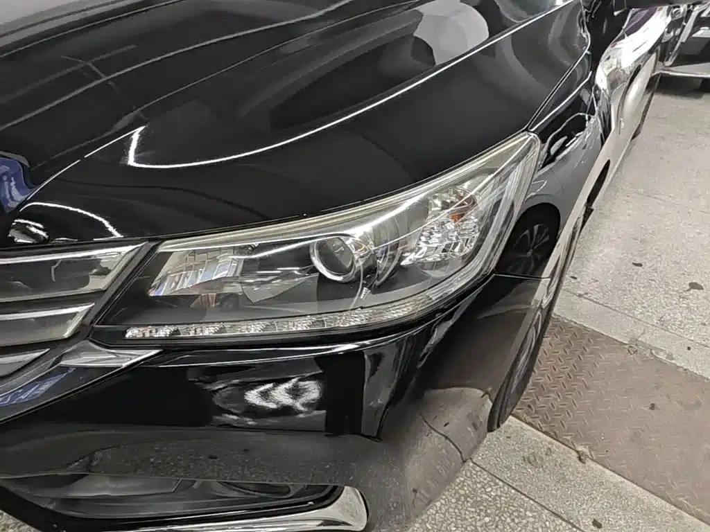 2015 Honda Accord 2.0L LX Comfort Edition — миниатюра 24