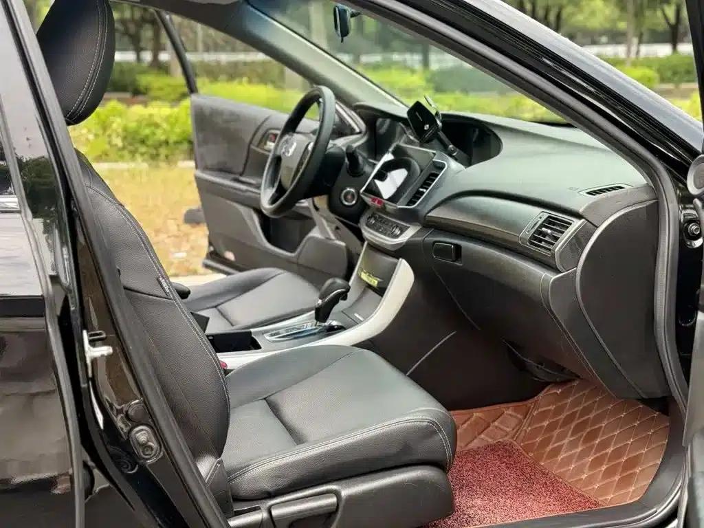 2015 Honda Accord 2.0L LX Comfort Edition — миниатюра 25
