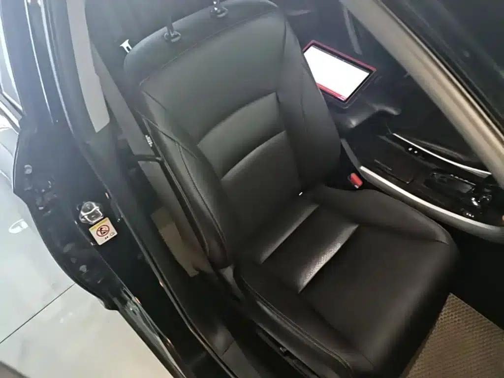 2015 Honda Accord 3.0L VTI Premium Edition — миниатюра 25