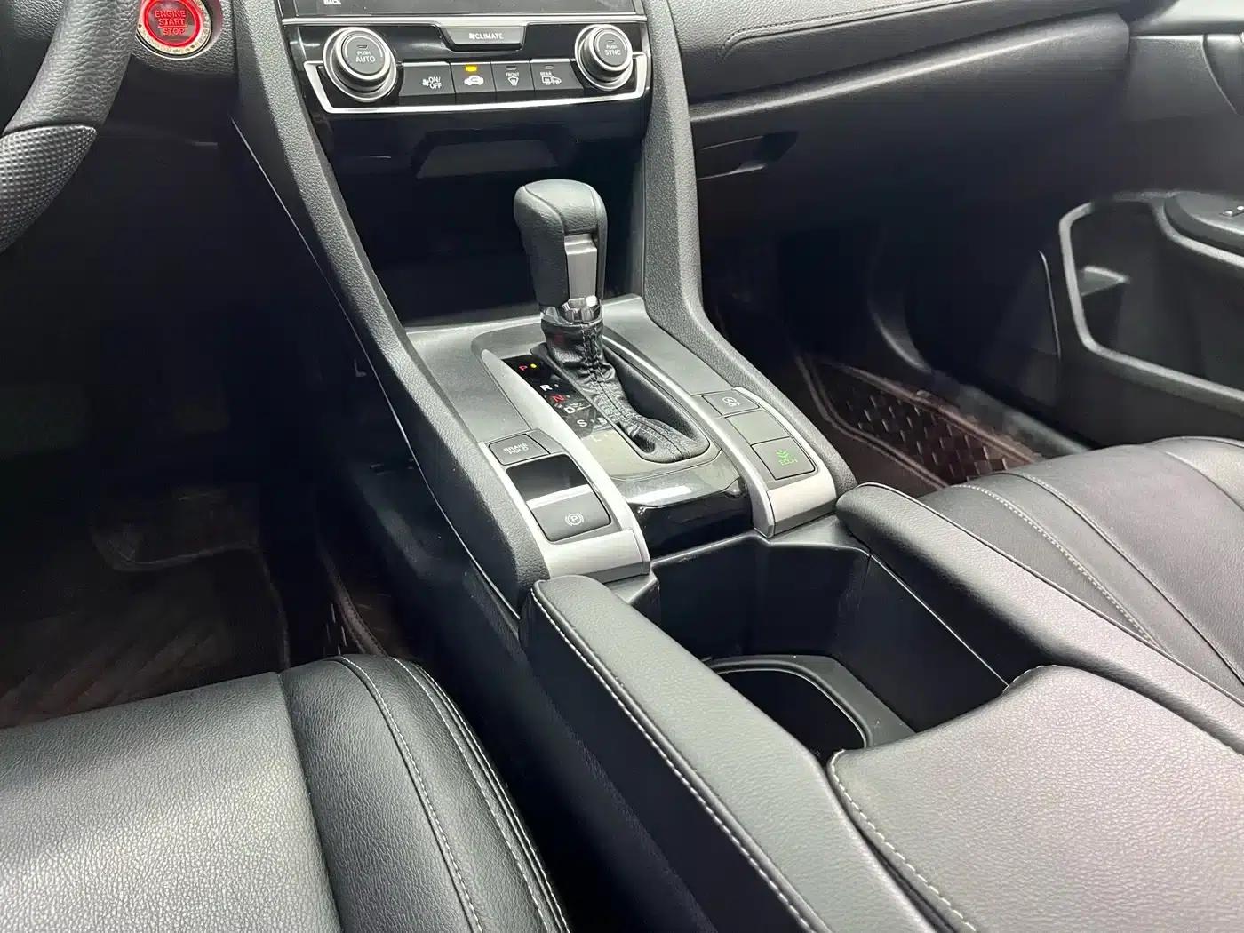 2019 Civic 220TURBO CVT Sporty Edition (China VI Emission Standard) — миниатюра 8