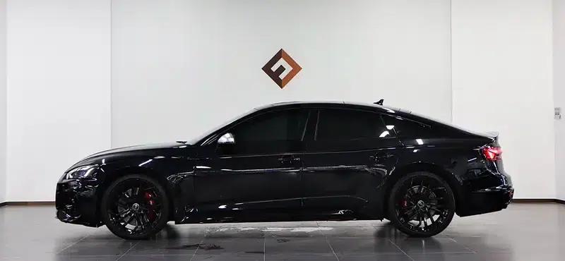 Audi RS 5 2023 2.9T Sportback Obsidian Edition — миниатюра 4
