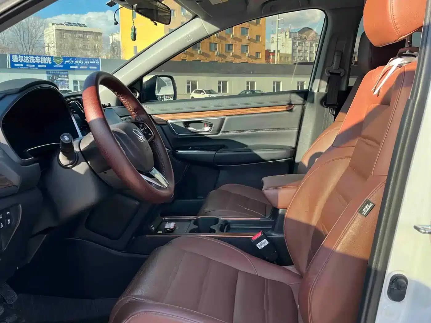 Honda CR-V 2021 240TURBO CVT 2WD Fashion Edition — миниатюра 4