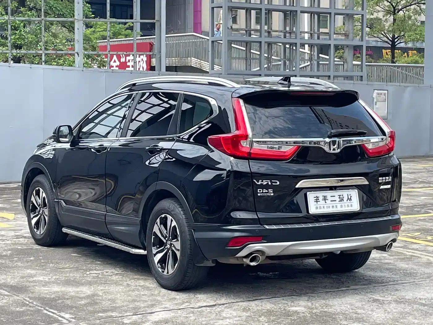 Honda CR-V 2017 240TURBO CVT 2WD Comfort Edition — миниатюра 11
