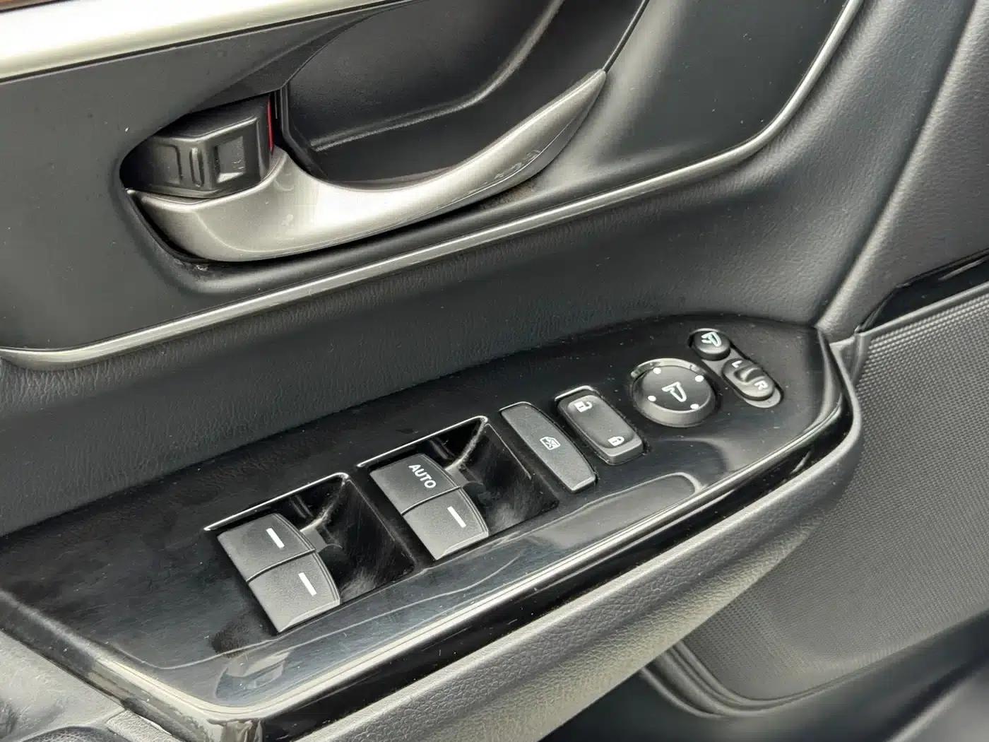 Honda CR-V 2019 240TURBO CVT 2WD Fashion Edition (National V Emission Standard) — миниатюра 17