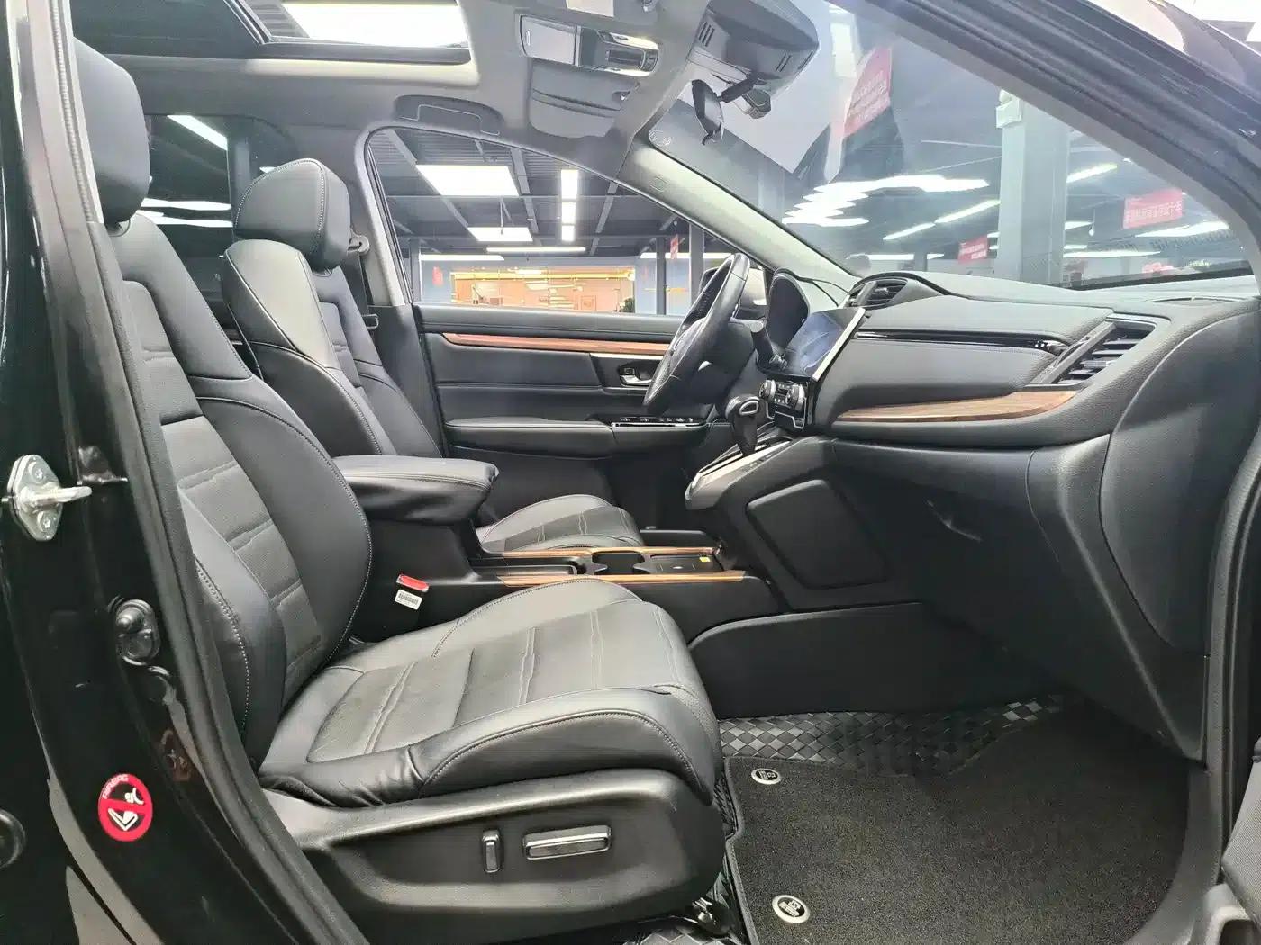 Honda CR-V 2021 240TURBO CVT 2WD Fashion Edition — миниатюра 4