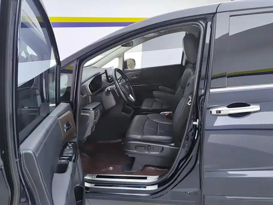 Odyssey 2022 2.0L e:HEV Elite Edition — миниатюра 9