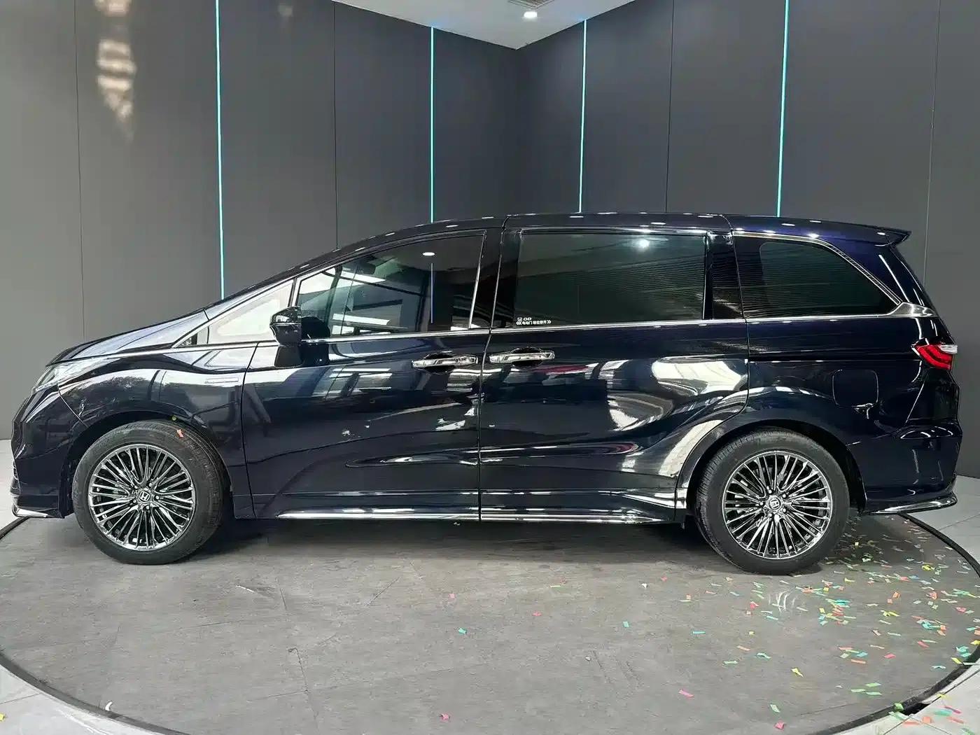 Odyssey 2021 2.0L Elite Comfort Edition — миниатюра 4