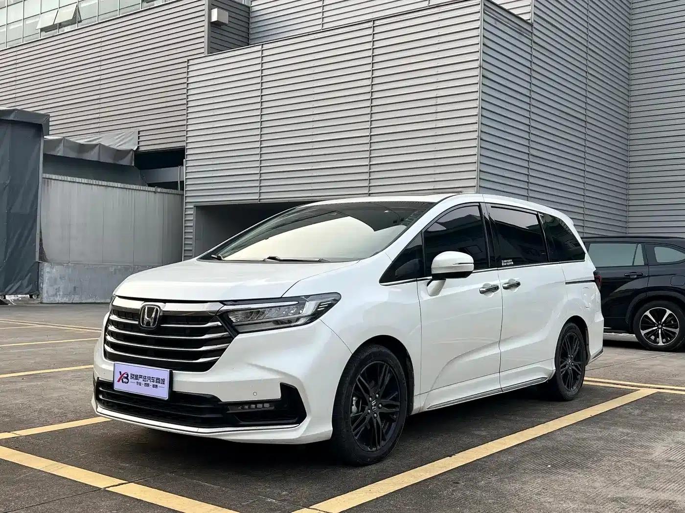 Odyssey 2022 2.0L e:HEV Elite Edition — миниатюра 1
