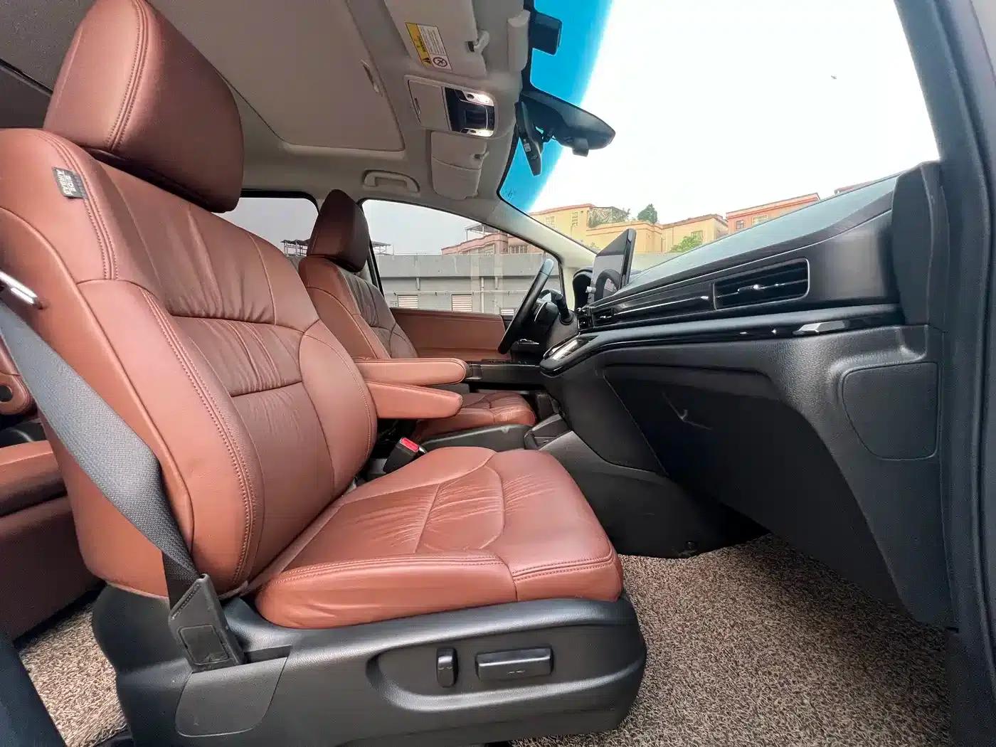 Odyssey 2022 2.0L e:HEV Elite Edition — миниатюра 12
