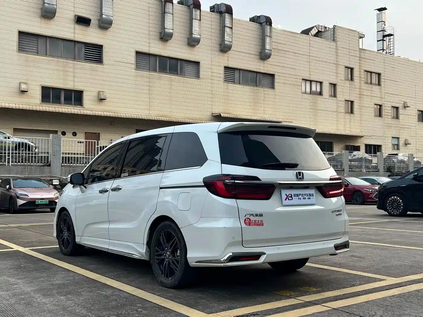 Odyssey 2022 2.0L e:HEV Elite Edition — миниатюра 5