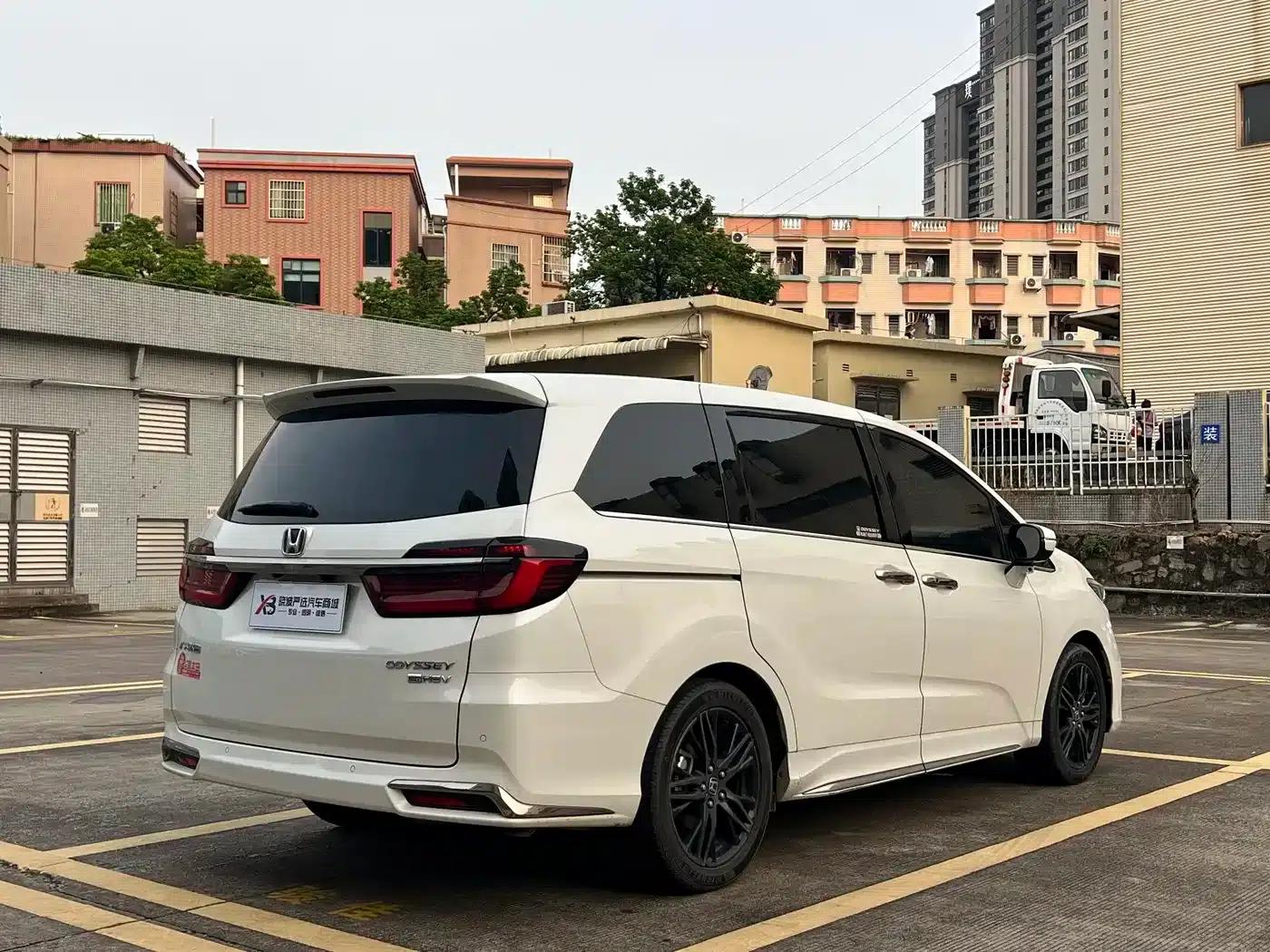 Odyssey 2022 2.0L e:HEV Elite Edition — миниатюра 7