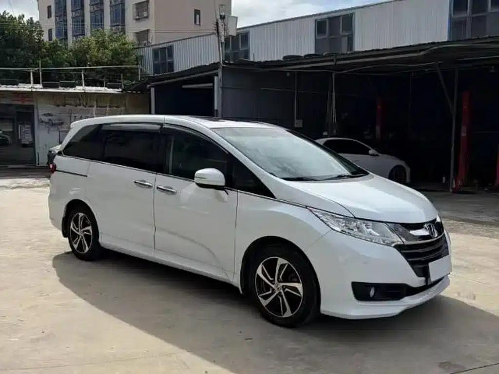 2015 Odyssey 2.4L Supreme Edition — миниатюра 3
