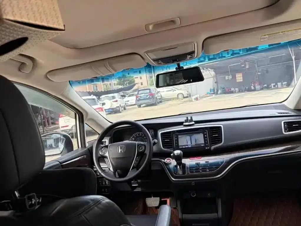 2015 Odyssey 2.4L Supreme Edition — миниатюра 5