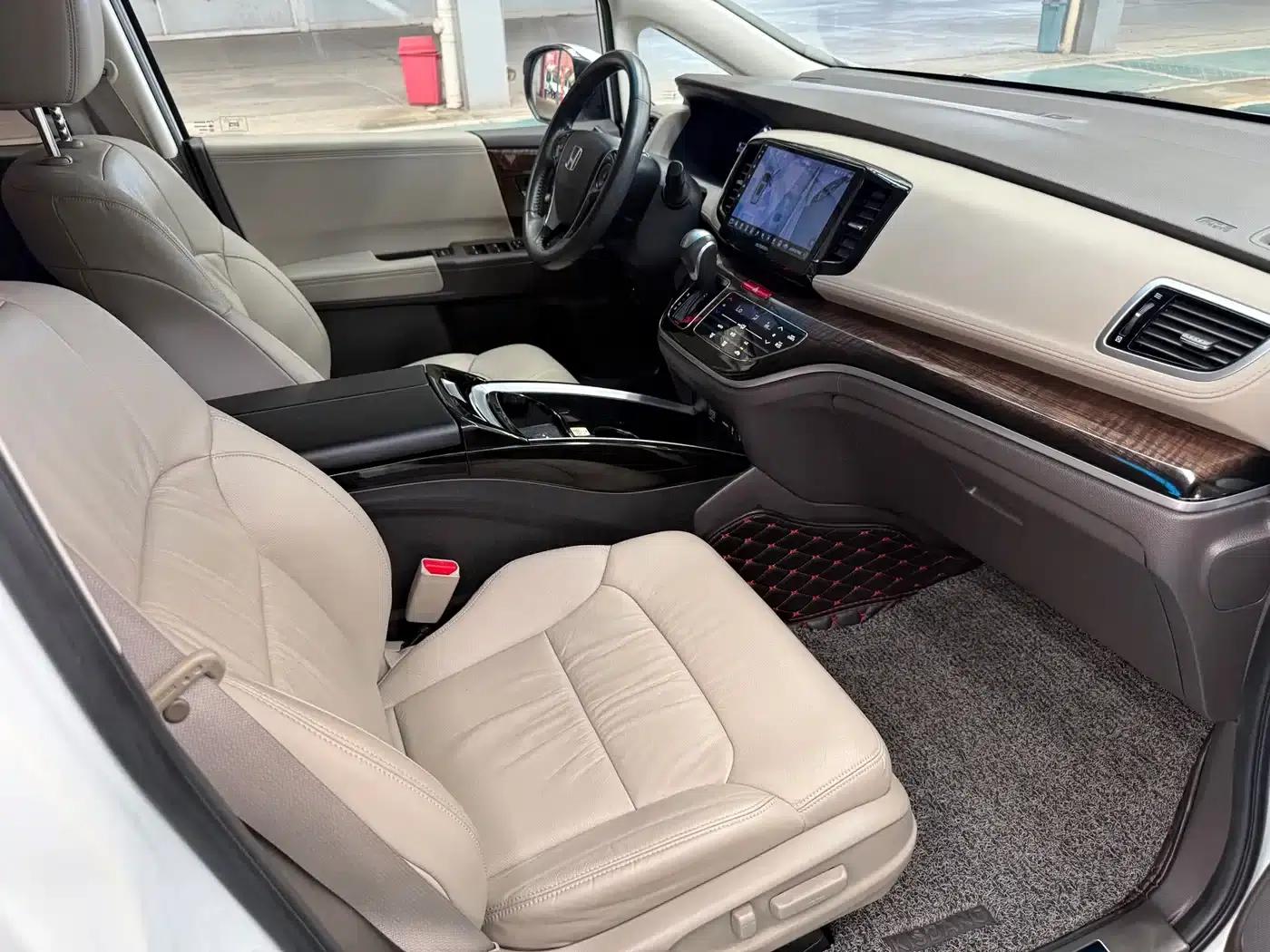 2015 Odyssey Facelift 2.4L Smart Edition — миниатюра 11