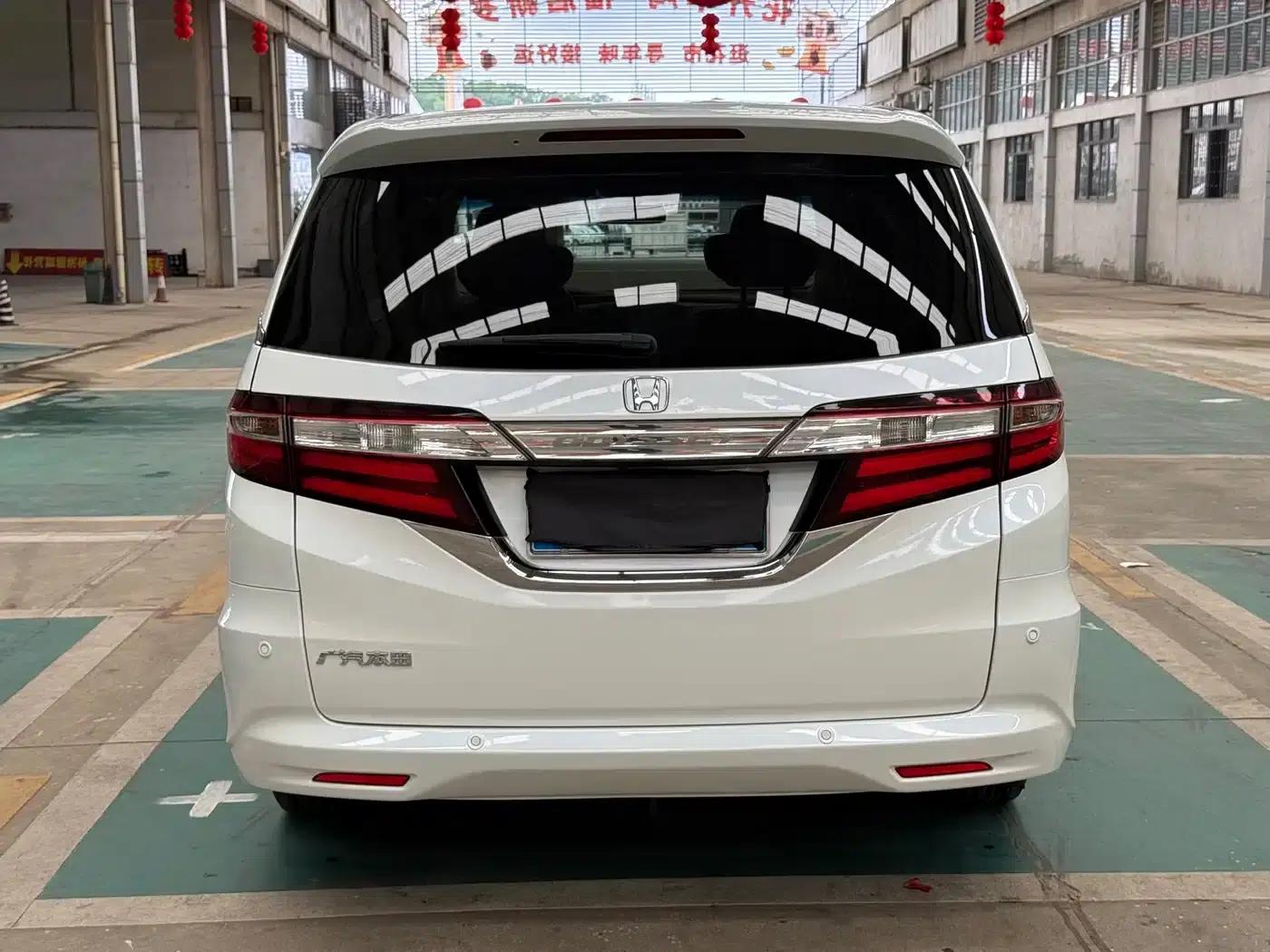 2015 Odyssey Facelift 2.4L Smart Edition — миниатюра 4