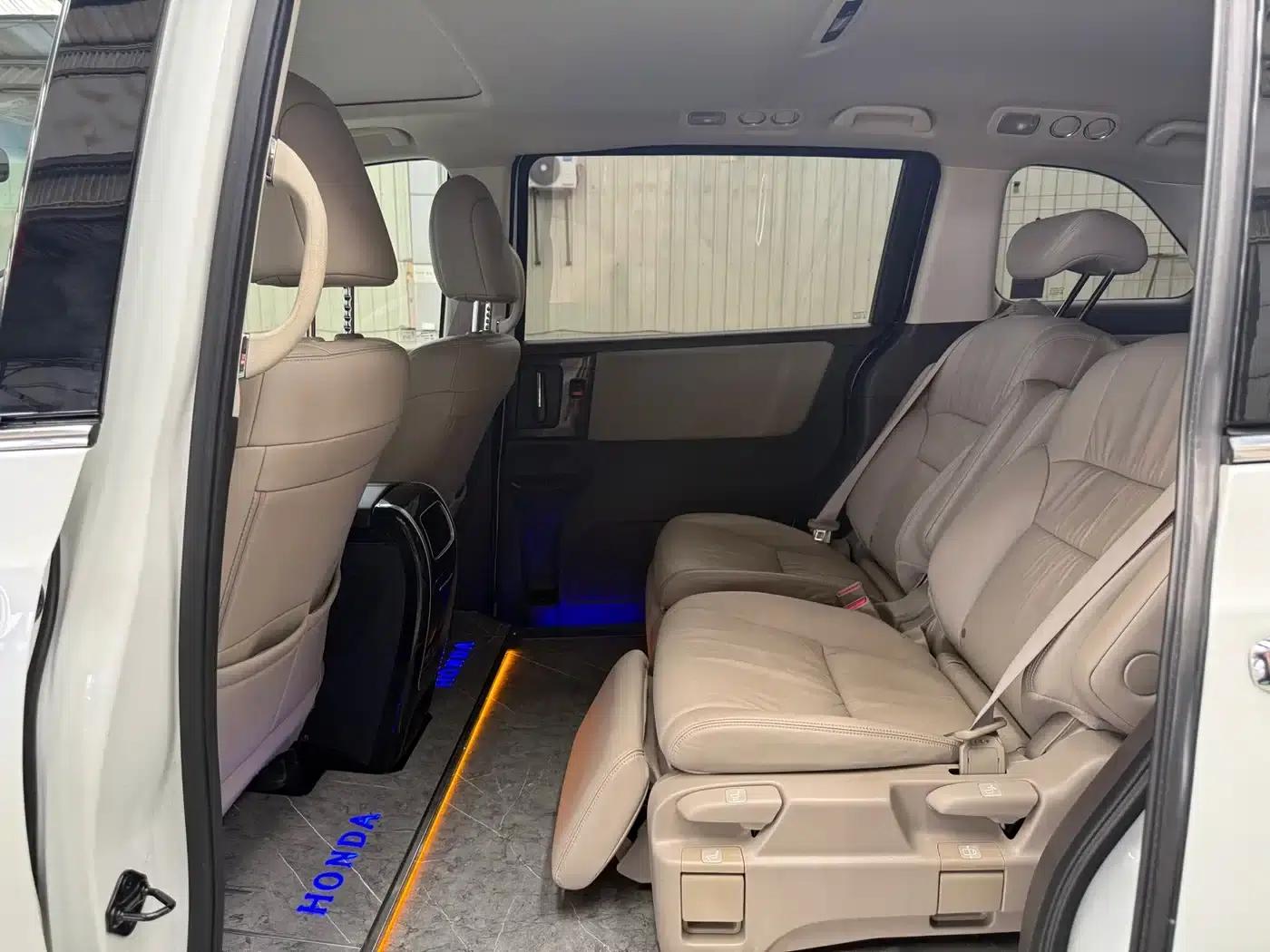 2015 Odyssey Facelift 2.4L Smart Edition — миниатюра 9