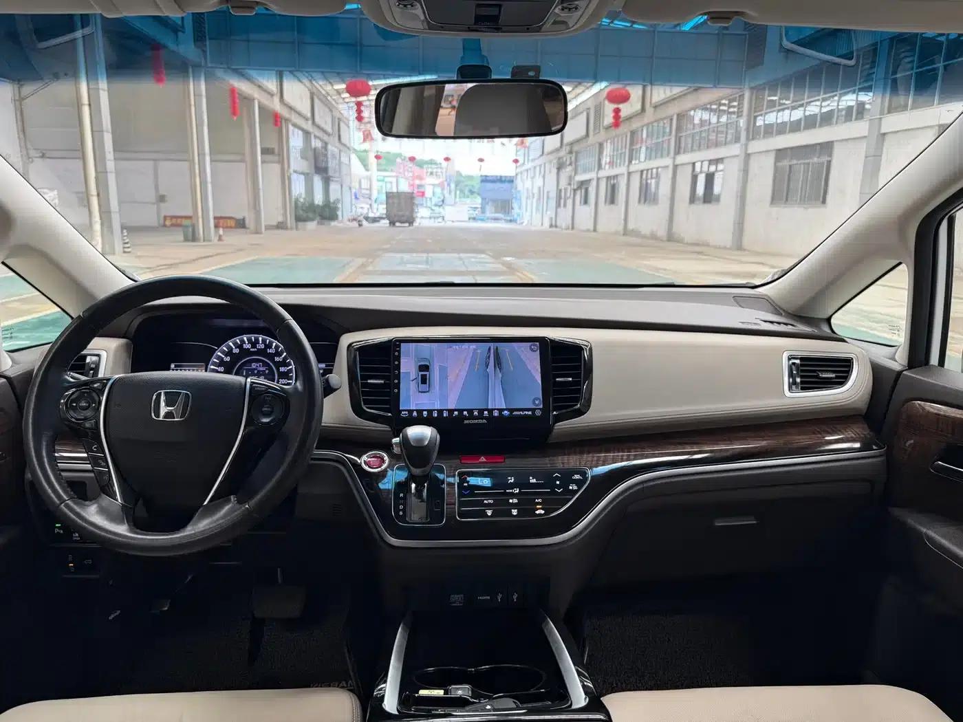 2015 Odyssey Facelift 2.4L Smart Edition — миниатюра 10