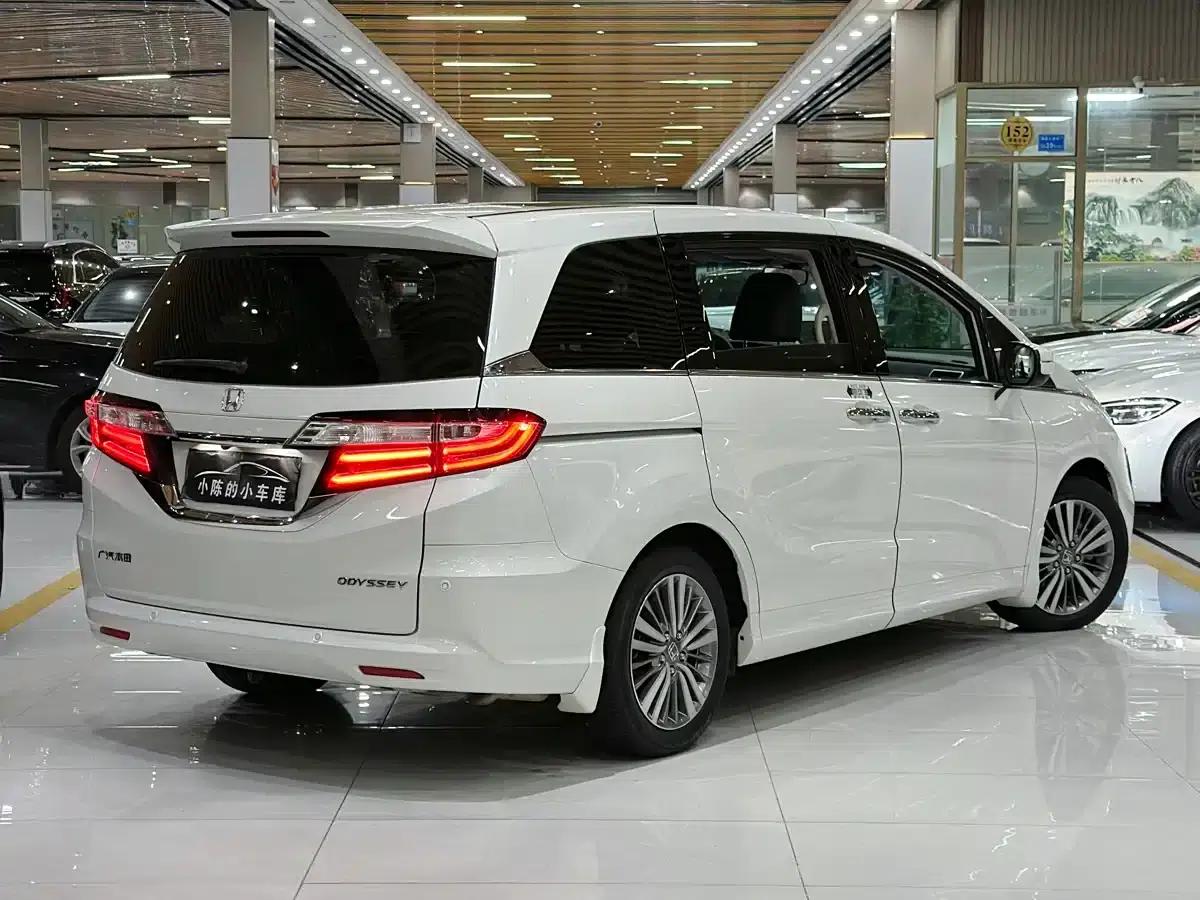 2018 Odyssey 2.4L Luxury Edition — миниатюра 13