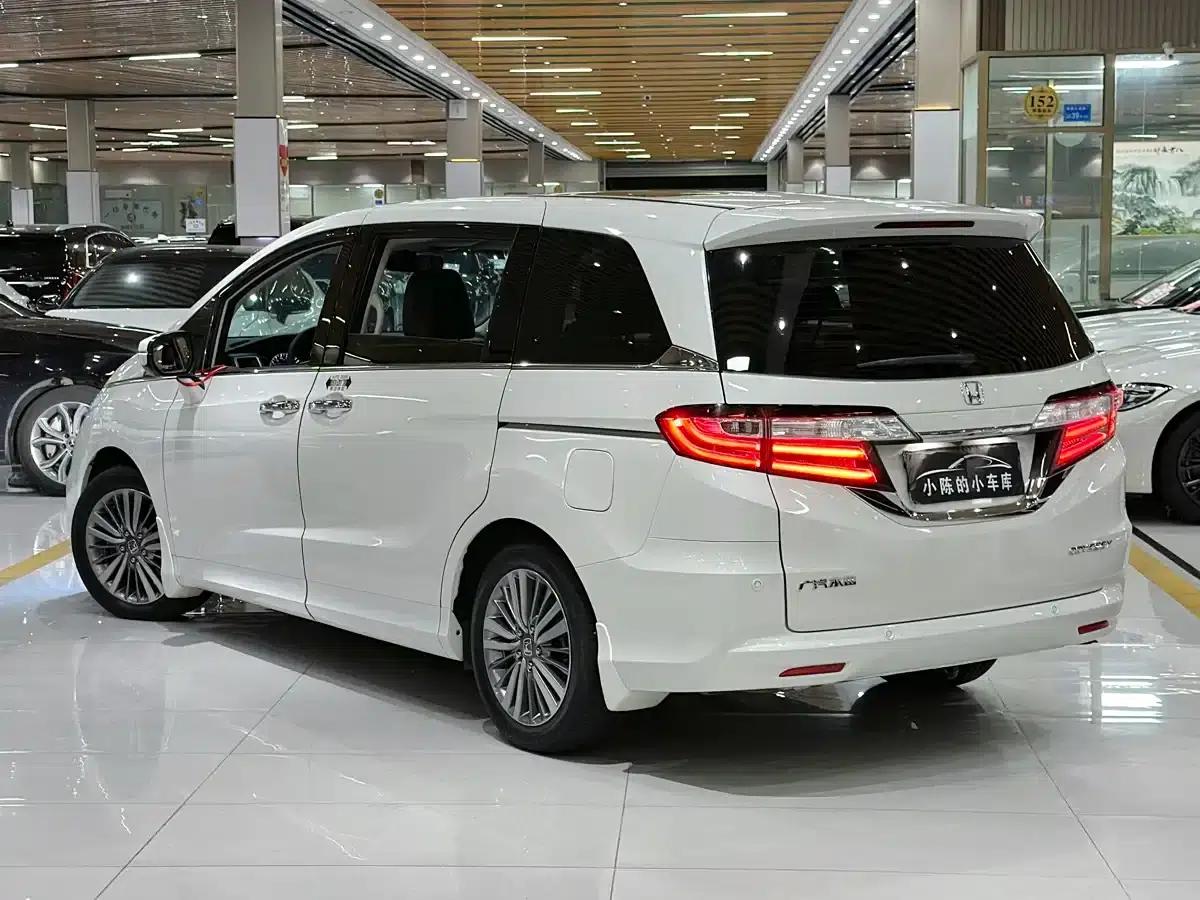 2018 Odyssey 2.4L Luxury Edition — миниатюра 14