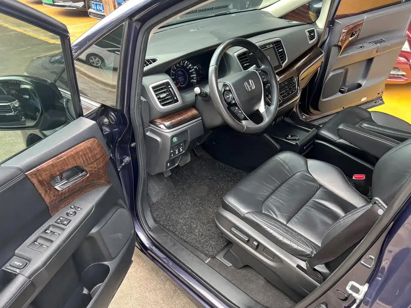 Odyssey 2015 2.4L Smart Edition — миниатюра 5