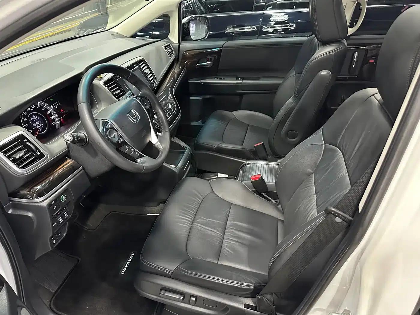 Odyssey 2018 2.4L Smart Edition — миниатюра 8