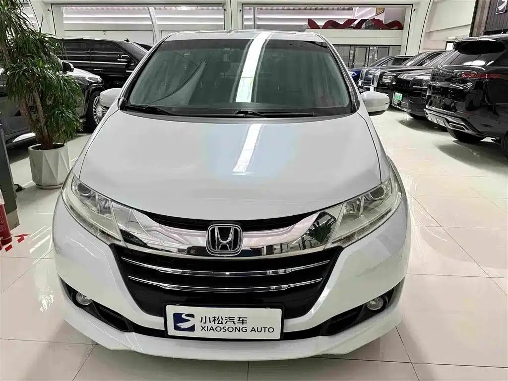 2017 Odyssey 2.4L Luxury Edition — миниатюра 2