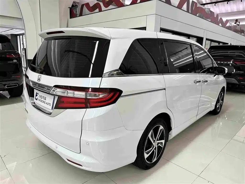 2017 Odyssey 2.4L Luxury Edition — миниатюра 15