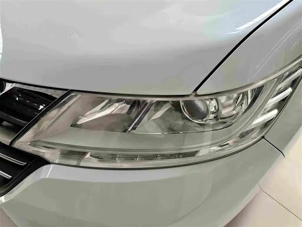 2017 Odyssey 2.4L Luxury Edition — миниатюра 3
