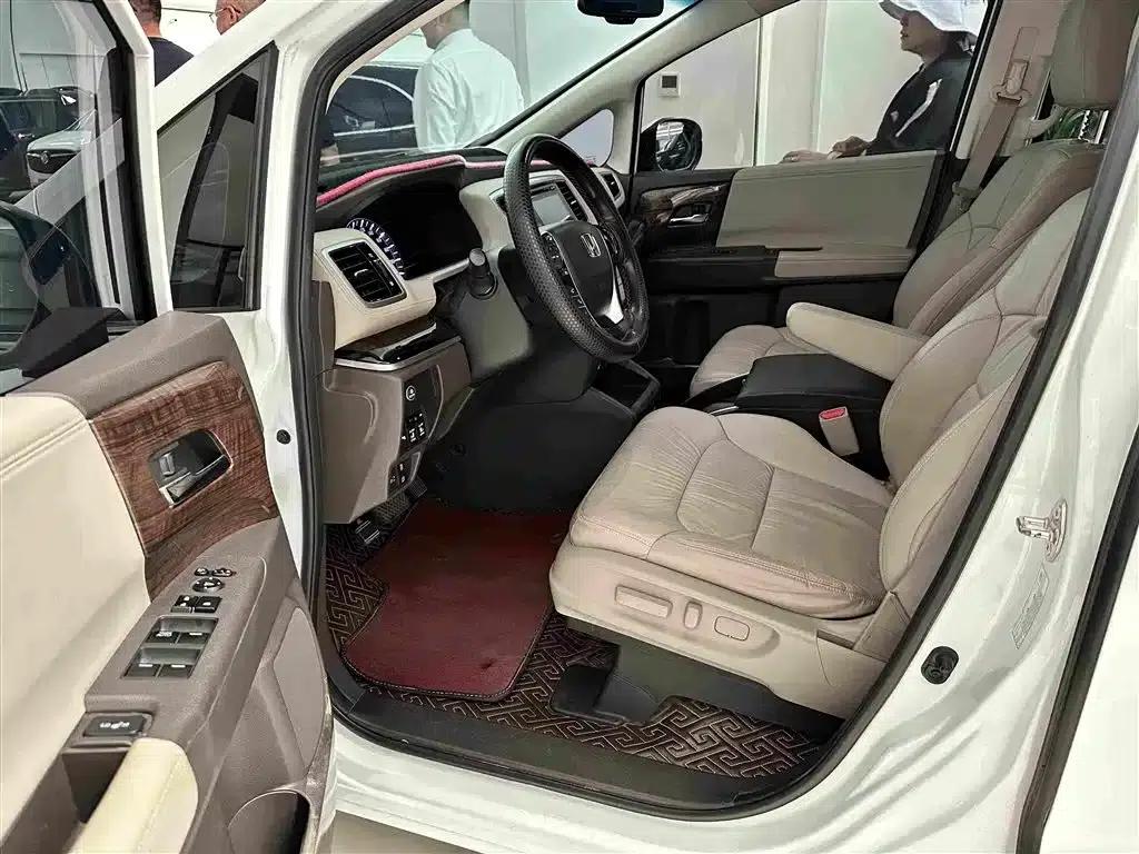2017 Odyssey 2.4L Luxury Edition — миниатюра 8