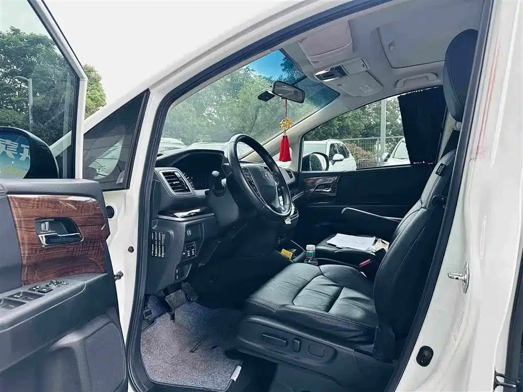 Odyssey 2015 2.4L Smart Edition — миниатюра 9