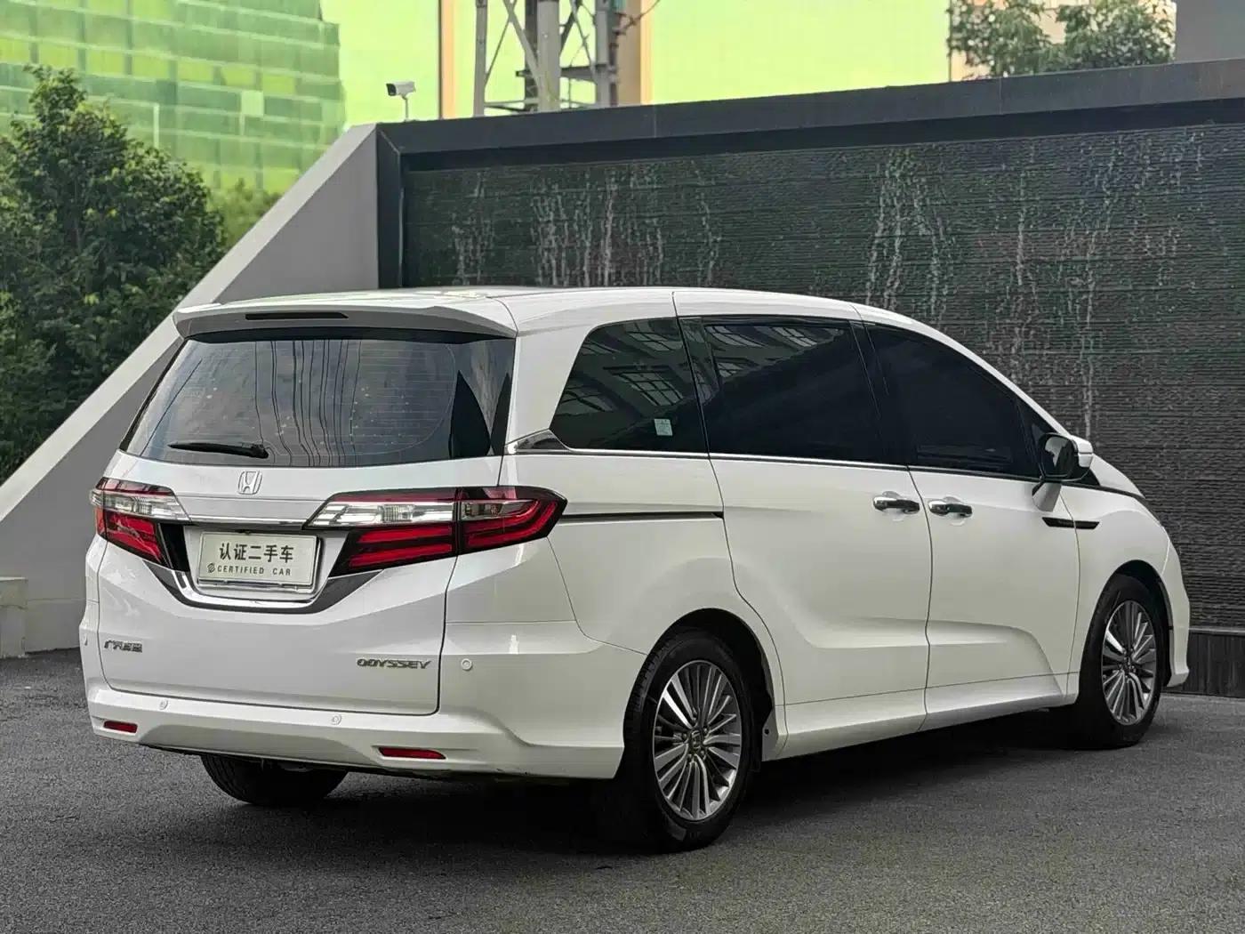 2018 Odyssey 2.4L Luxury Edition — миниатюра 9