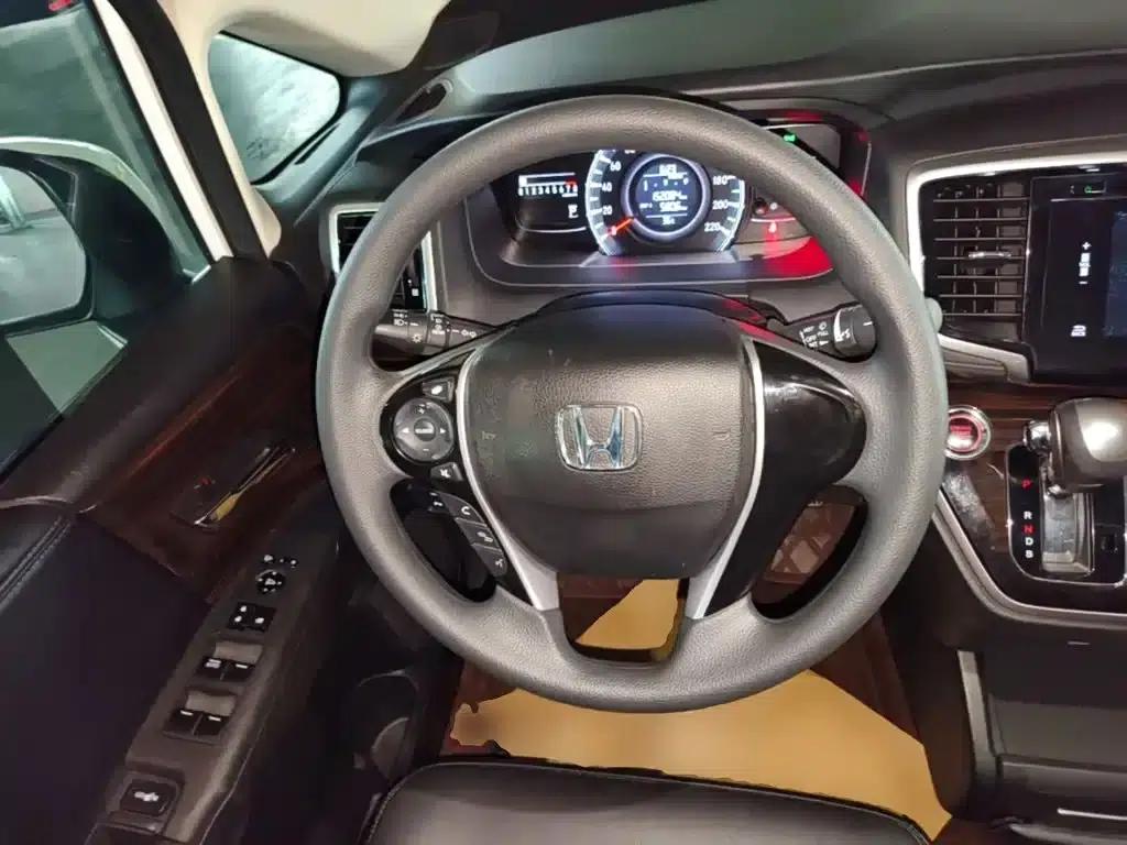 2018 Odyssey 2.4L Luxury Edition — миниатюра 11